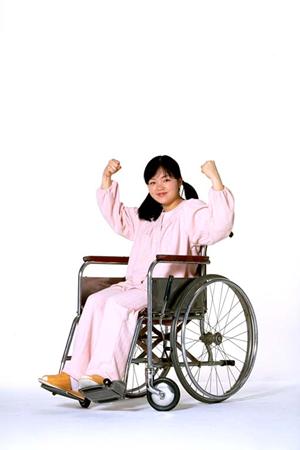 インプラントで失った歯を補おう