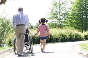 成人矯正と小児矯正専門のサービスの話